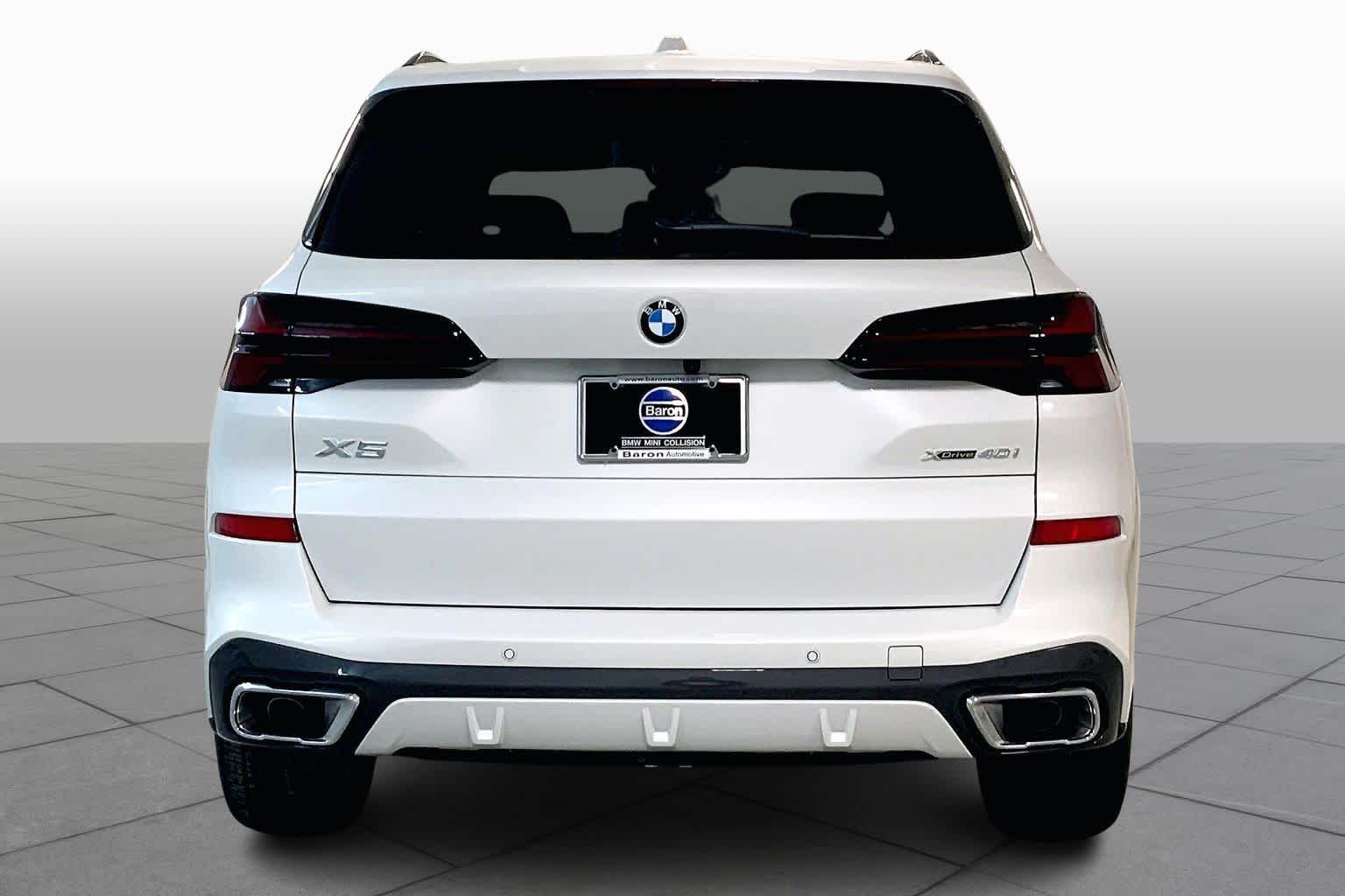 2026 BMW X5 40i
