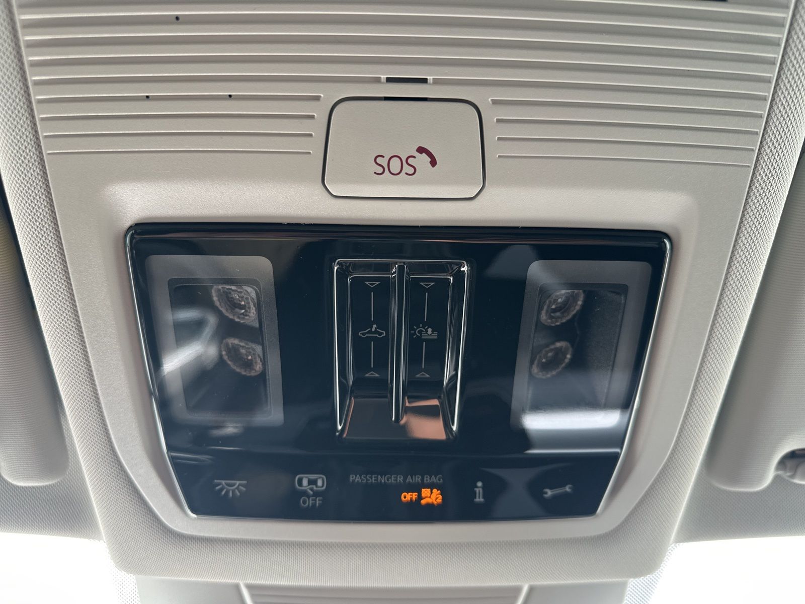 2025 Volkswagen Tiguan SE photo 27