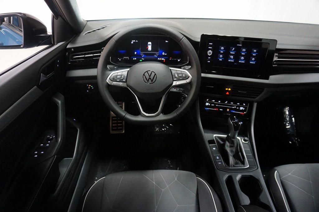 2025 Volkswagen Jetta 1.5T Sport photo 12