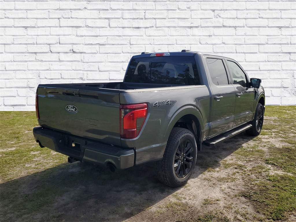 2025 Ford F-150 XLT photo 2