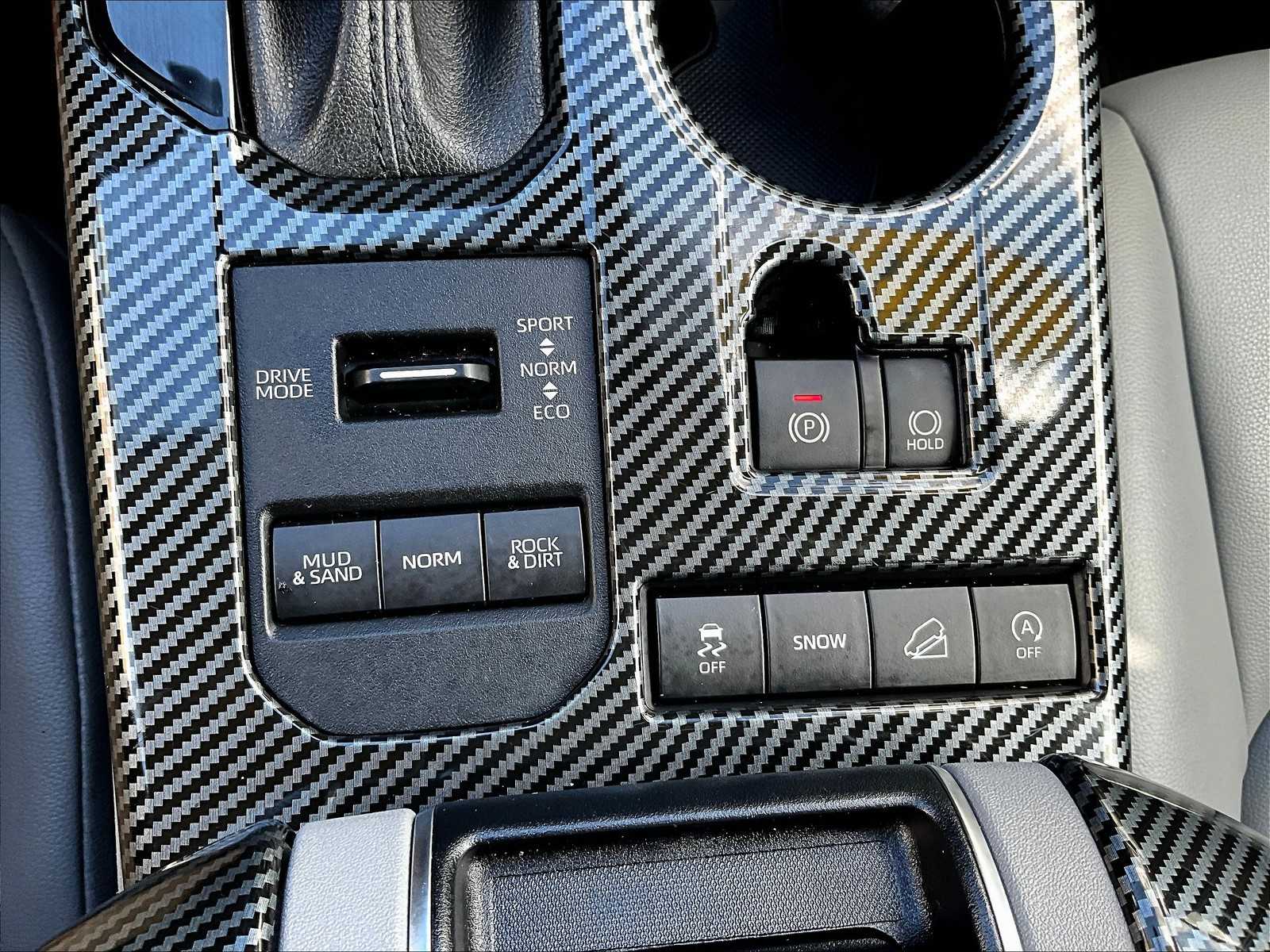 2021 Toyota Highlander XLE photo 27