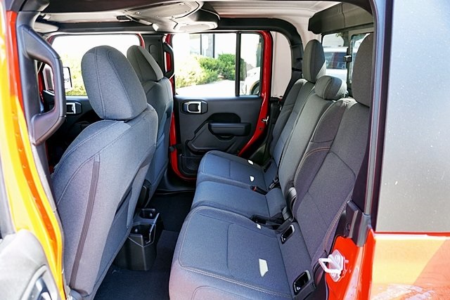 New 2025 Firecracker Red Clear-Coat Exterior Paint Jeep Sport S image 20