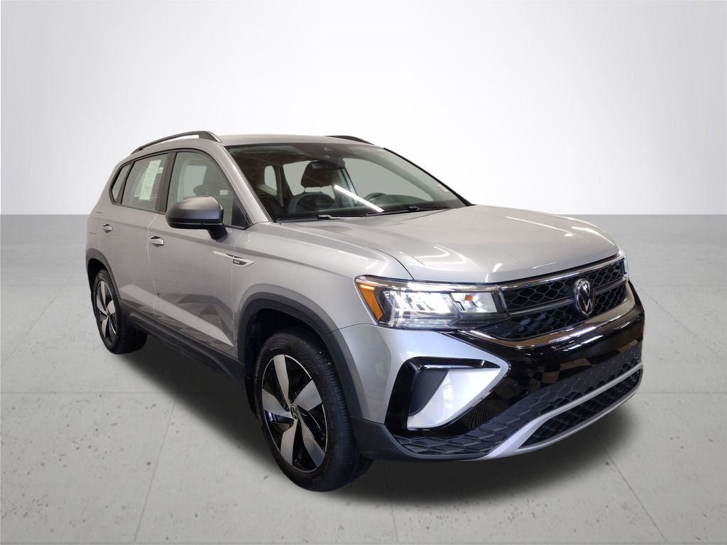 2024 Volkswagen Taos S photo 4
