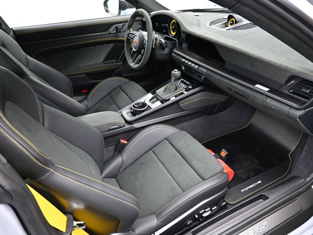 2025 Porsche 911 GT3 RS photo 8