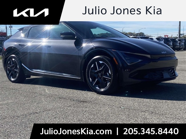 2025 Kia EV6 Wind's photo