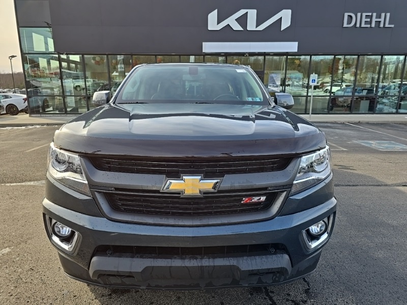 2019 Chevrolet Colorado Z71 photo 2