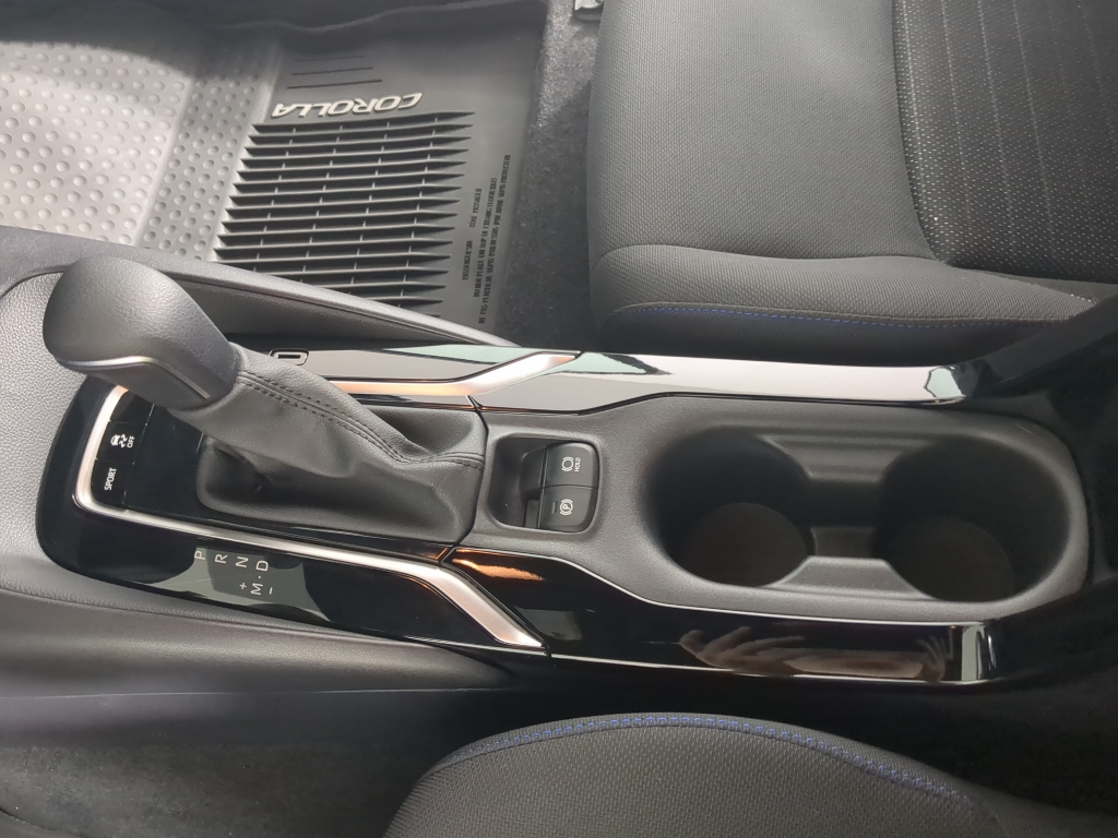 2021 Toyota Corolla SE photo 18