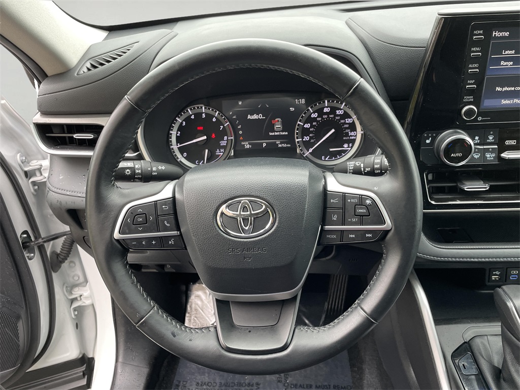2022 Toyota Highlander XLE photo 23