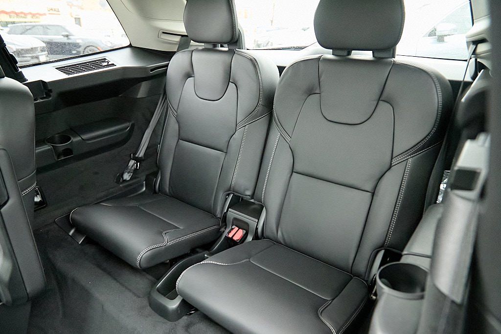 2026 VOLVO XC90 - Image 22