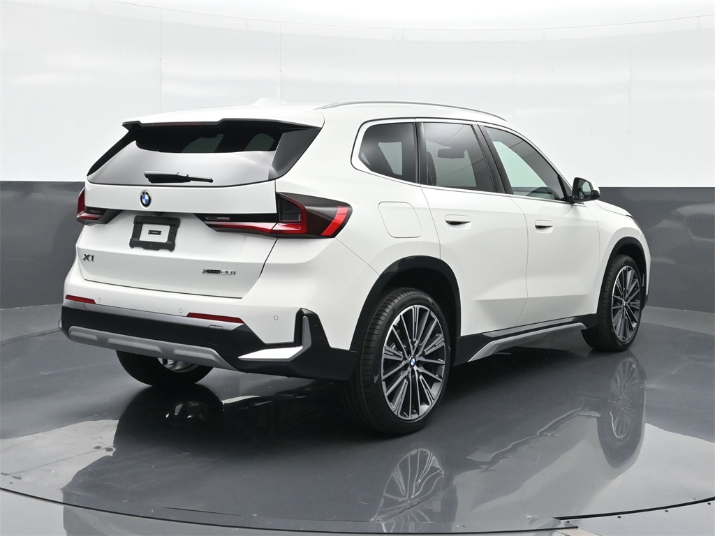 2025 Bmw X1 XDrive28i photo 3