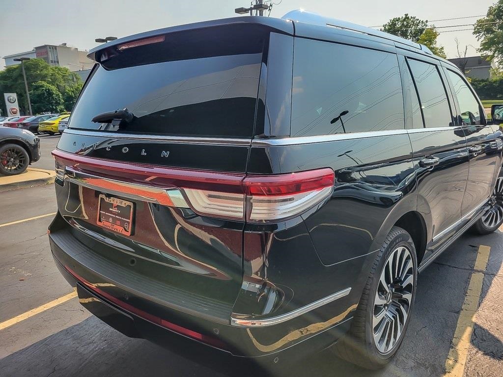 2022 Lincoln Navigator Black Label photo 6