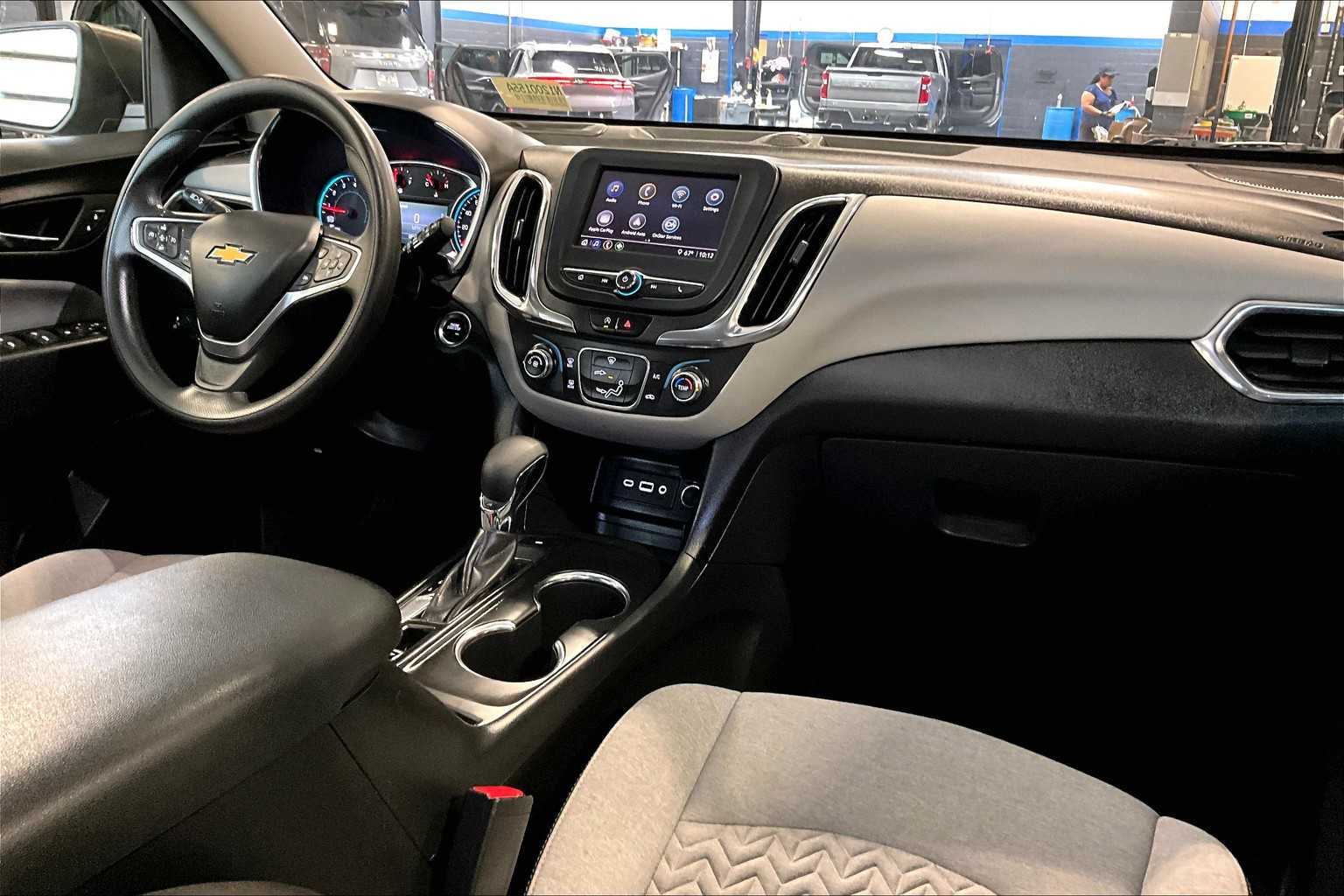 2022 Chevrolet Equinox LS photo 12