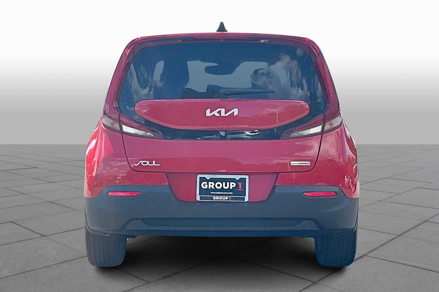 2022 Kia Soul EX photo 4