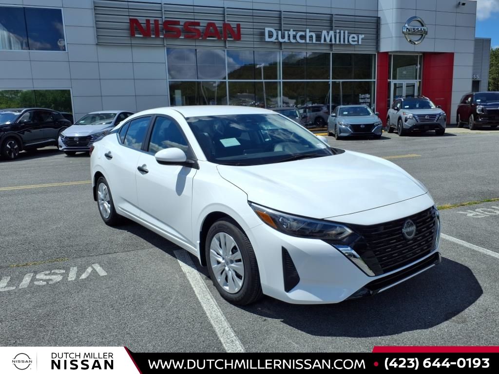 2025 Nissan Sentra S's photo