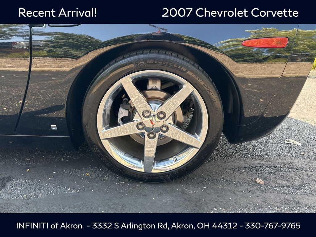2007 Chevrolet Corvette Base photo 16