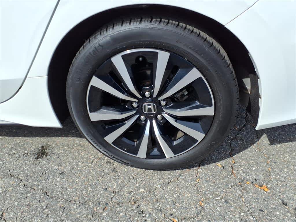 2022 Honda Civic EX-L photo 8