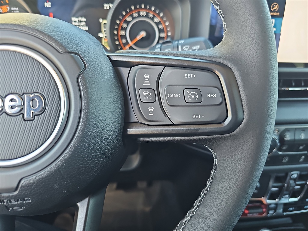2025 Jeep Wrangler Rubicon photo 17
