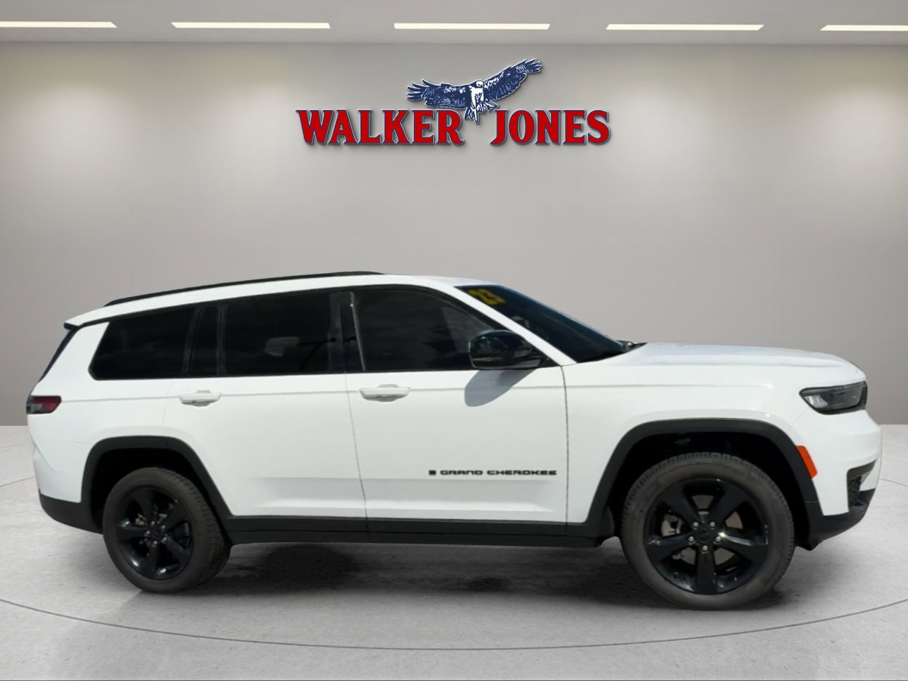 2023 Jeep Grand Cherokee Altitude photo 4