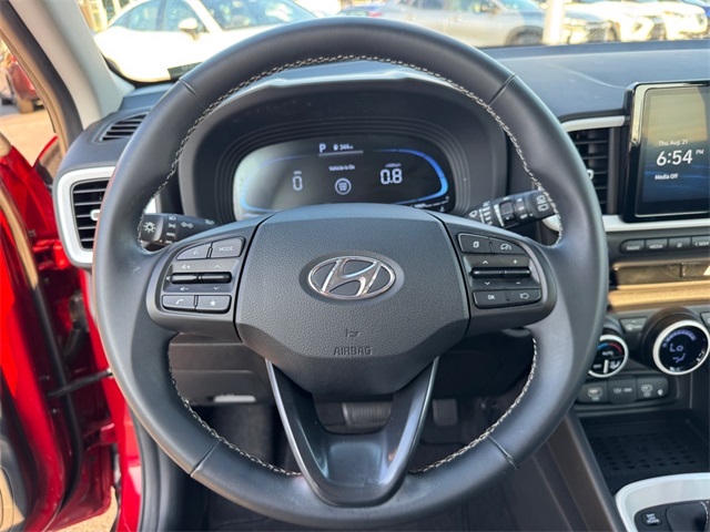 2024 Hyundai Venue Limited photo 17