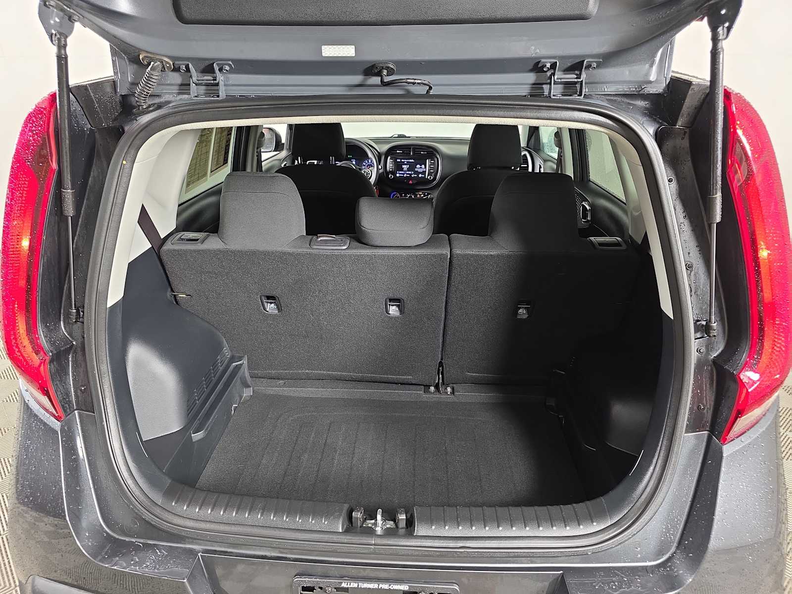 2022 Kia Soul LX photo 32