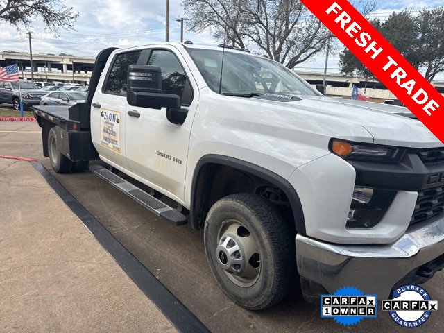 2021 Chevrolet Silverado HD WT's photo