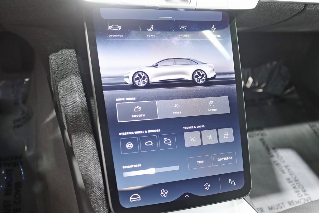 2025 Lucid Air Touring photo 21