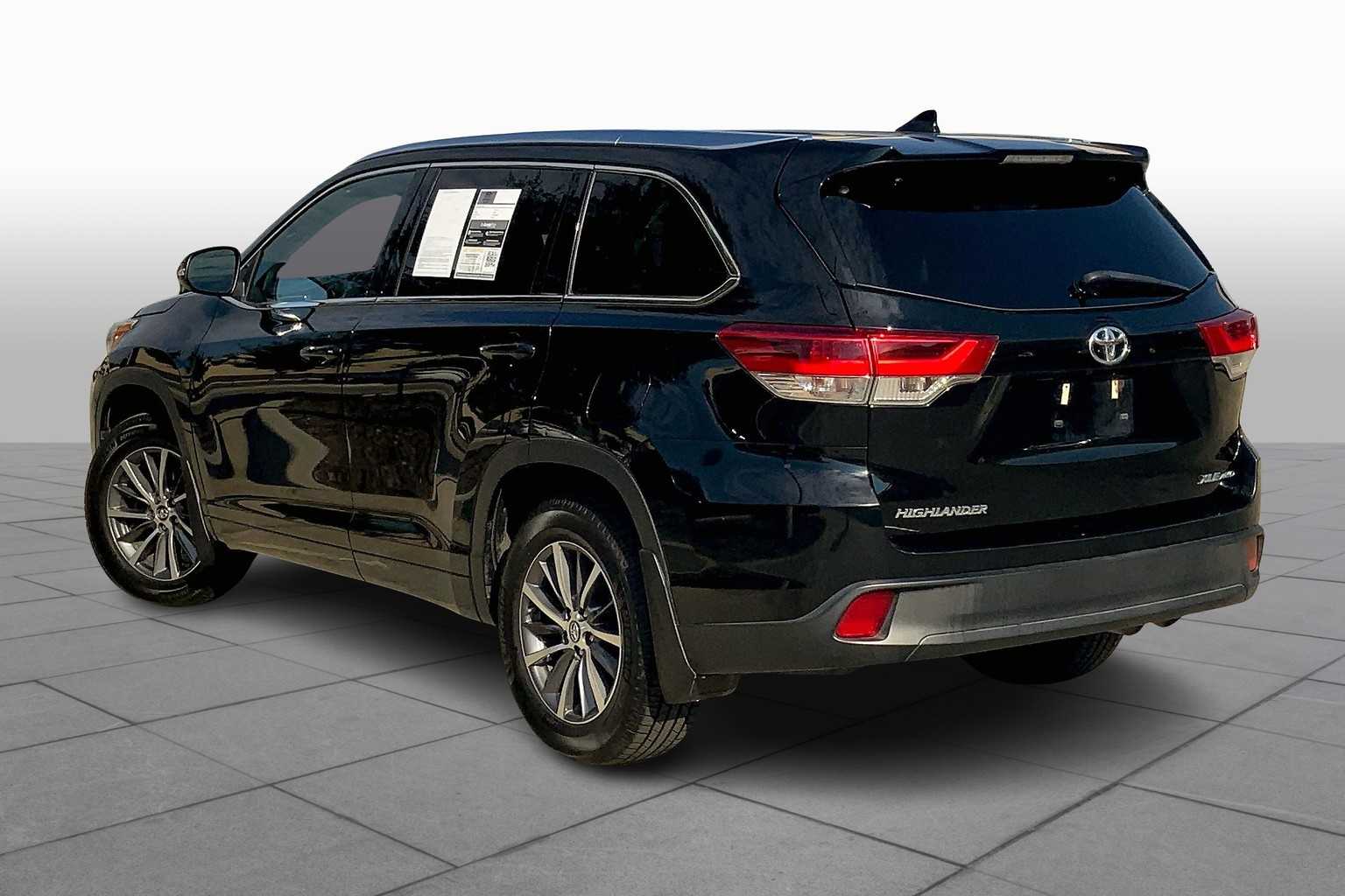 2018 Toyota Highlander XLE photo 11