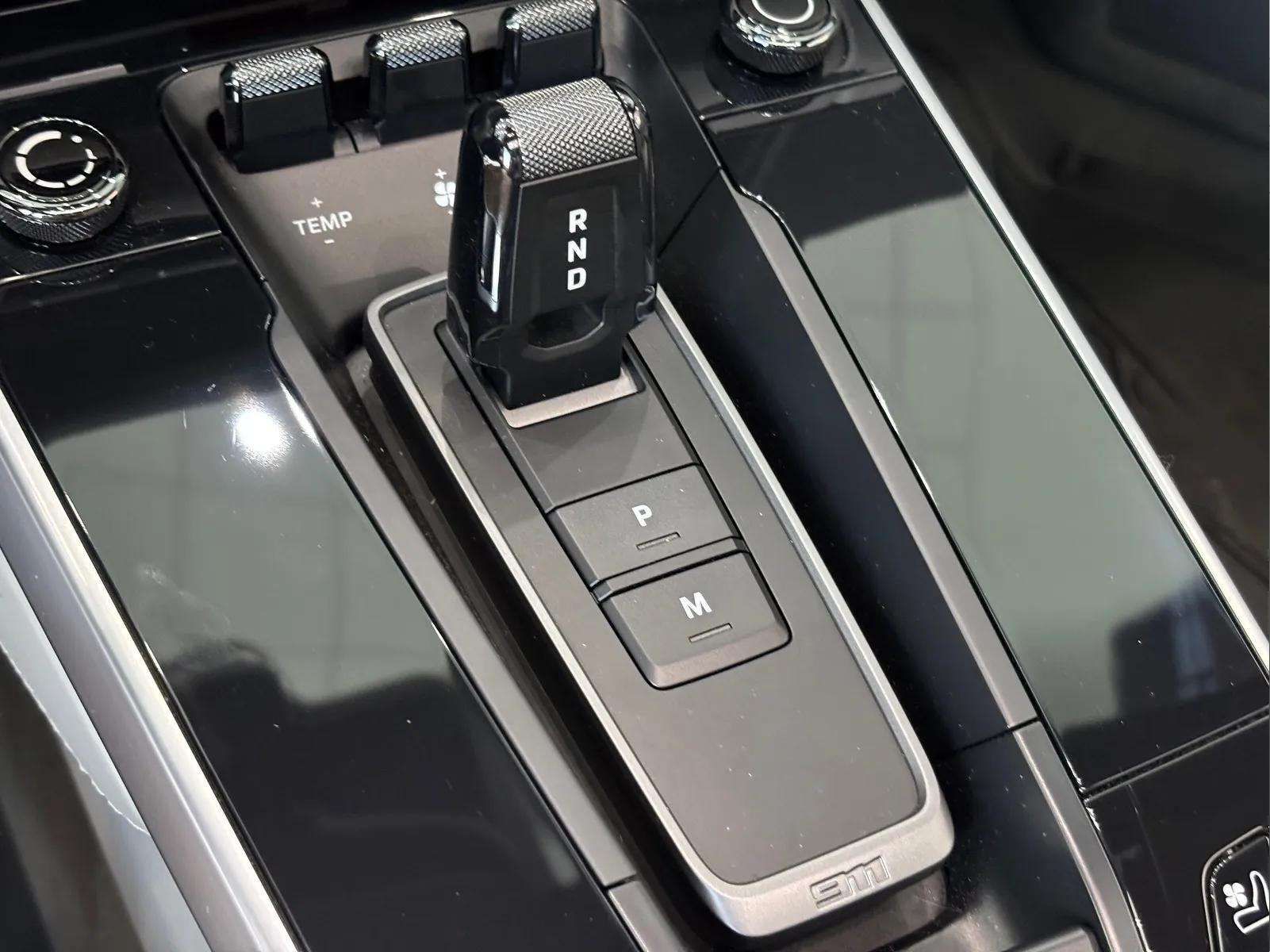 2021 Porsche 911 Turbo S photo 39