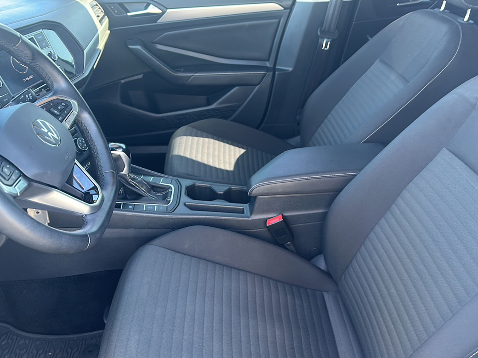 2024 Volkswagen Jetta 1.5T S photo 4