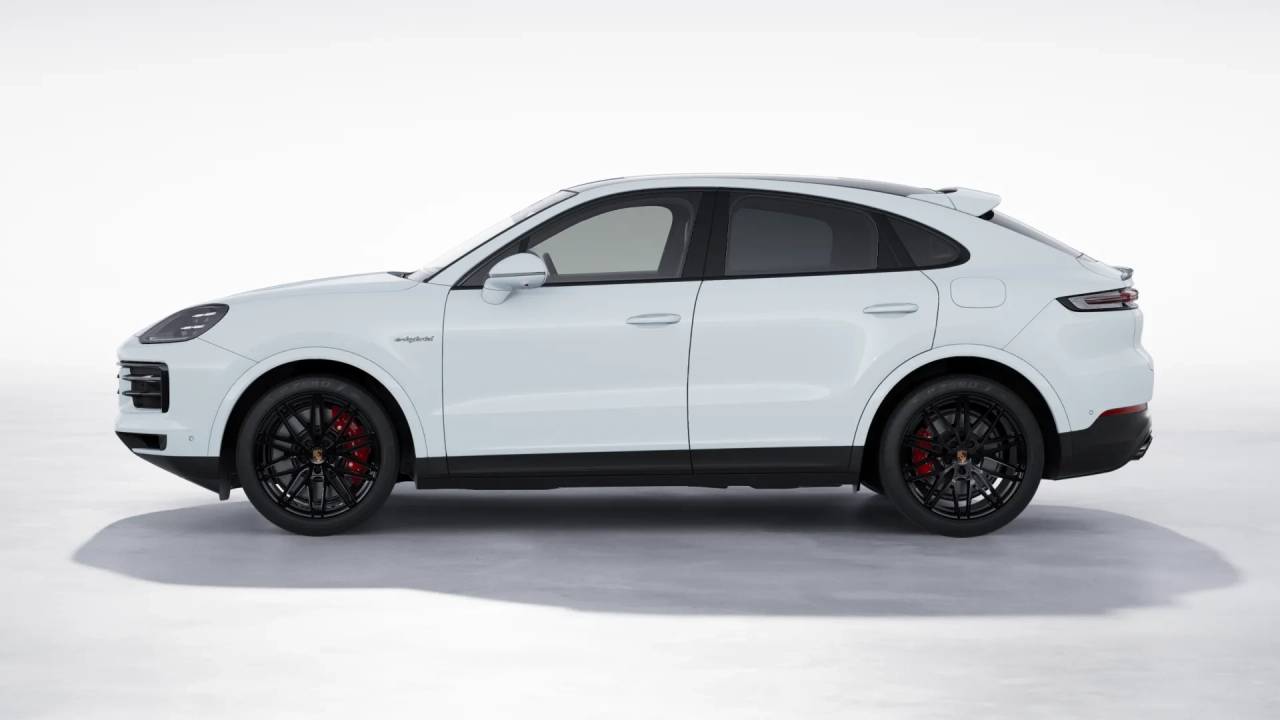 2026 Porsche Cayenne S E-Hybrid Coupe photo 2
