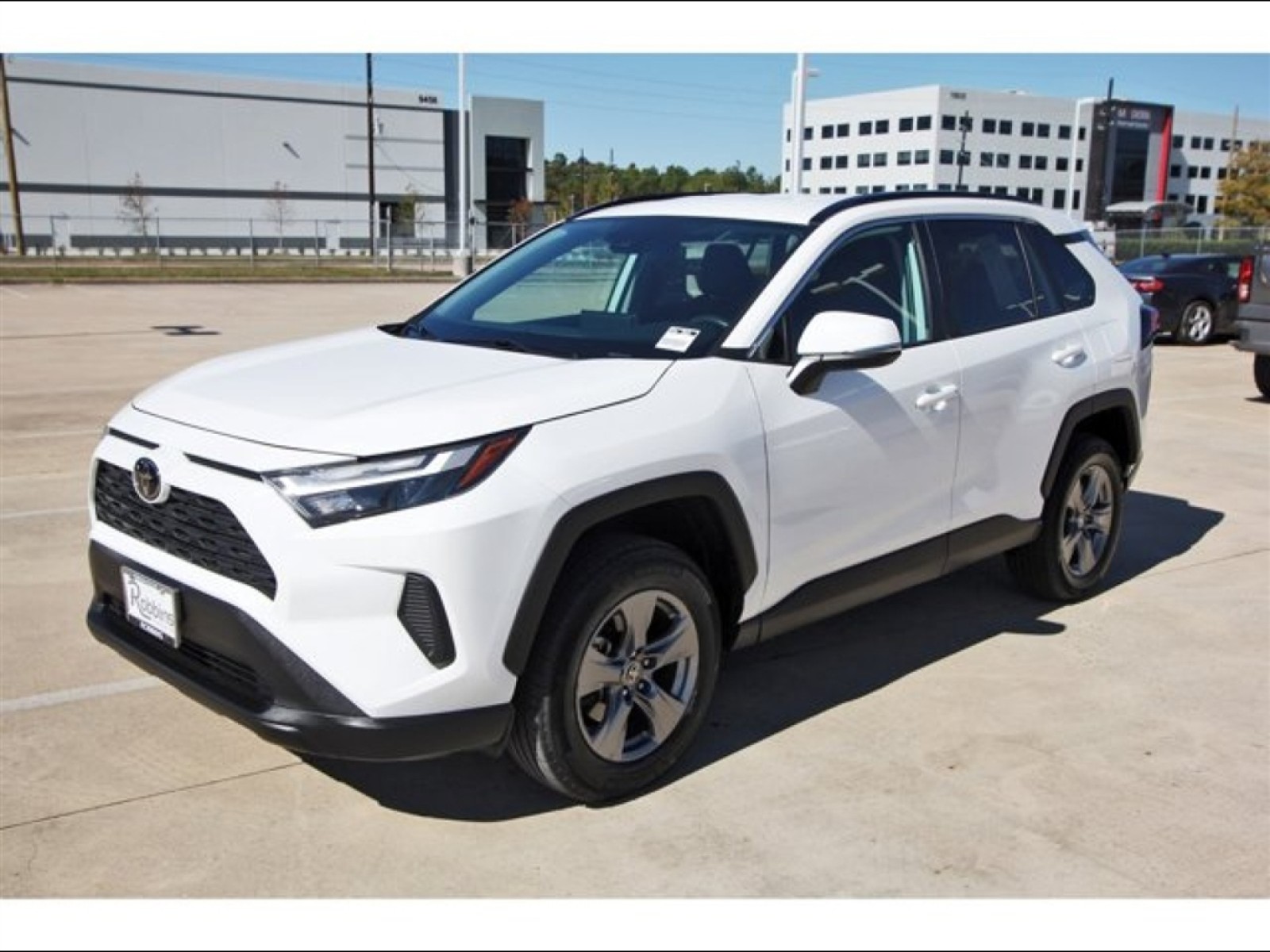 2024 Toyota RAV4 XLE - 8