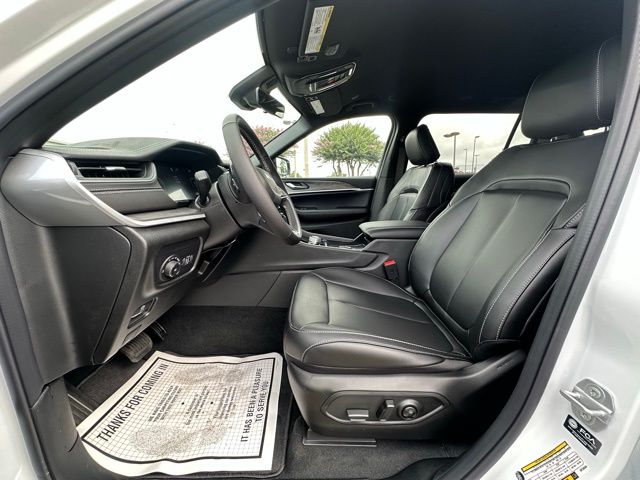 2025 Jeep Grand Cherokee Limited photo 21