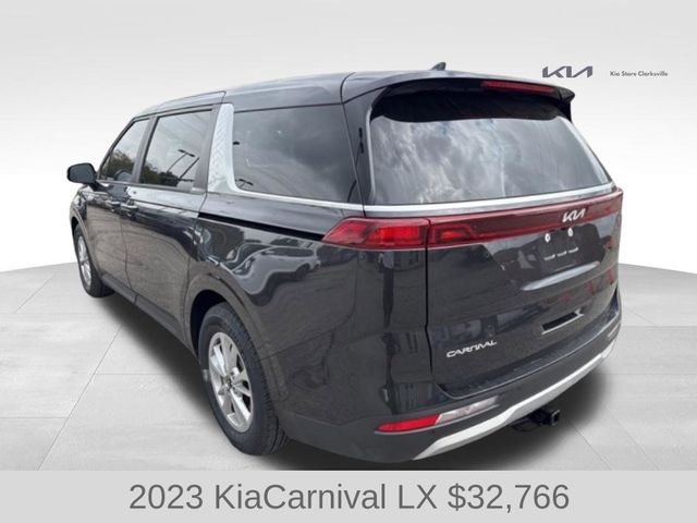2023 Kia Carnival LX photo 5
