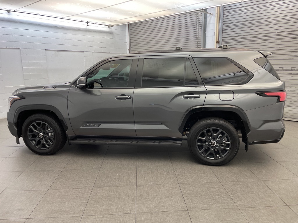 2024 Toyota Sequoia Platinum photo 6
