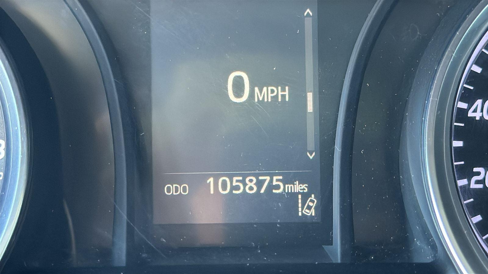 2018 Toyota Camry SE photo 13