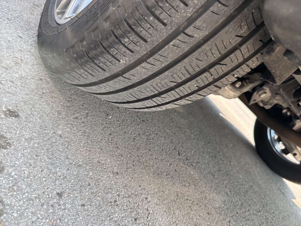 2024 Ford Edge Titanium photo 4