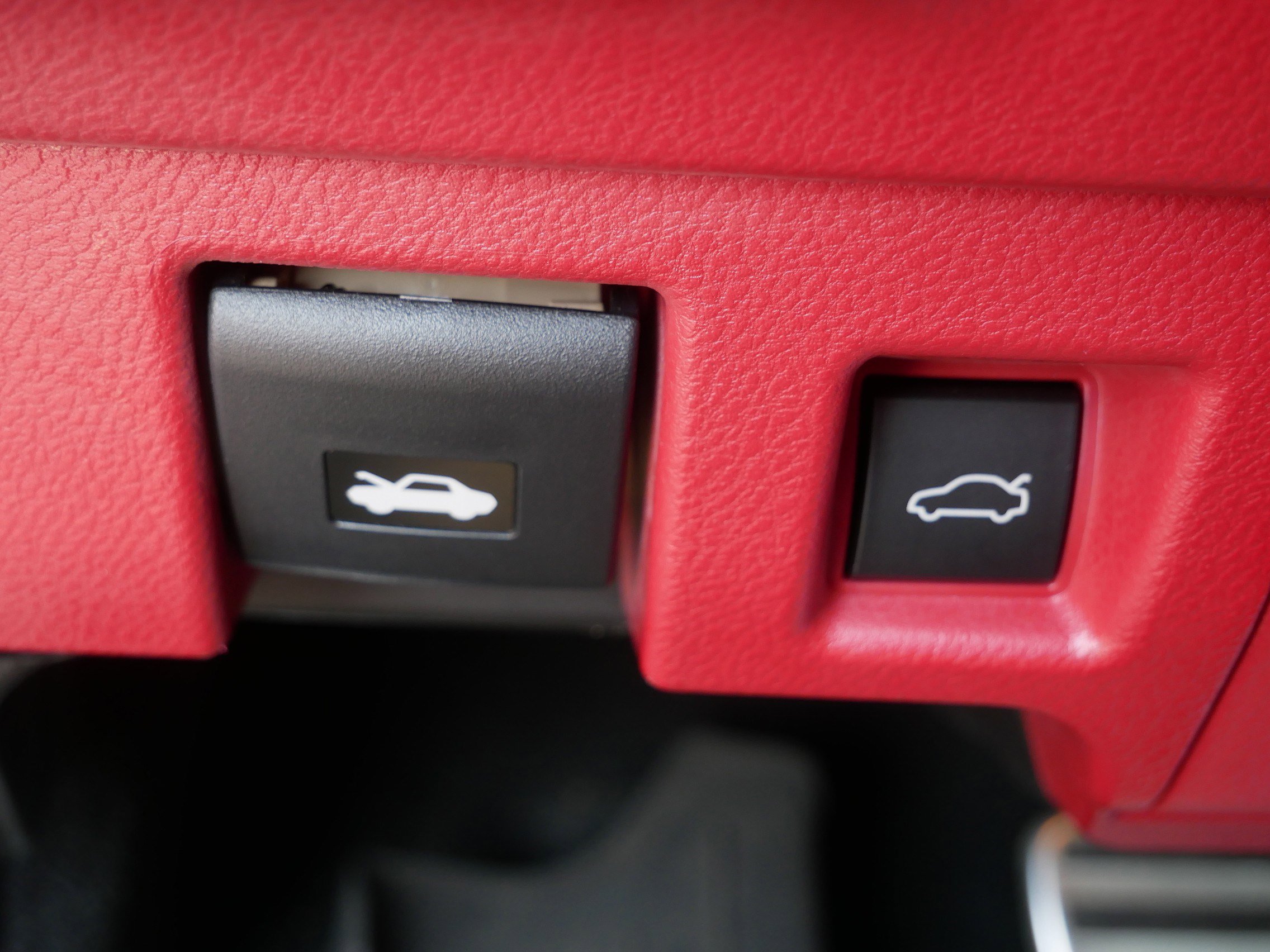 2024 Lexus IS 500 F SPORT Performance photo 21