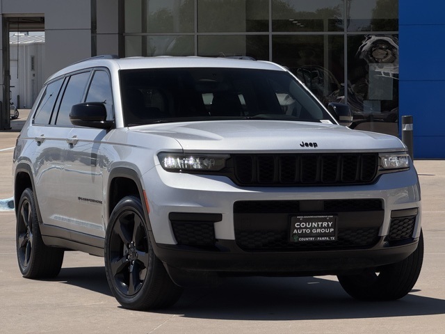 2023 Jeep Grand Cherokee Altitude photo 40