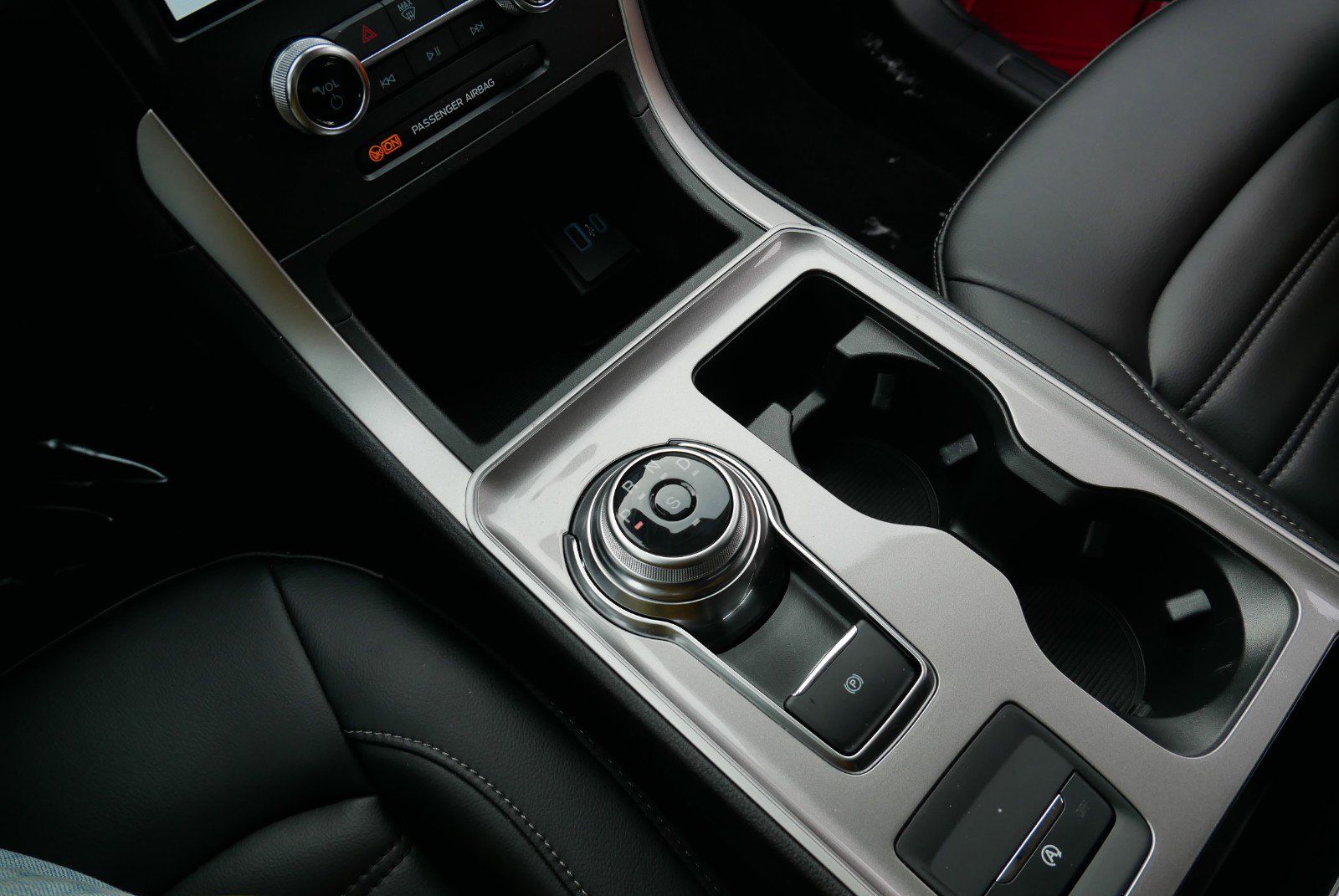 2024 Ford Edge SEL photo 20