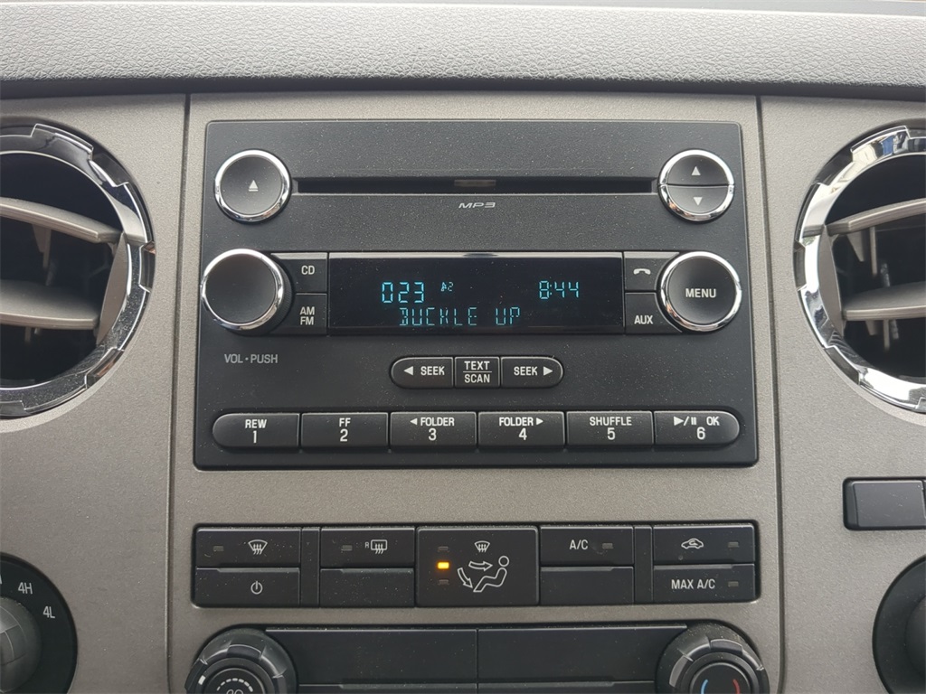 2016 Ford F-250 XLT photo 19