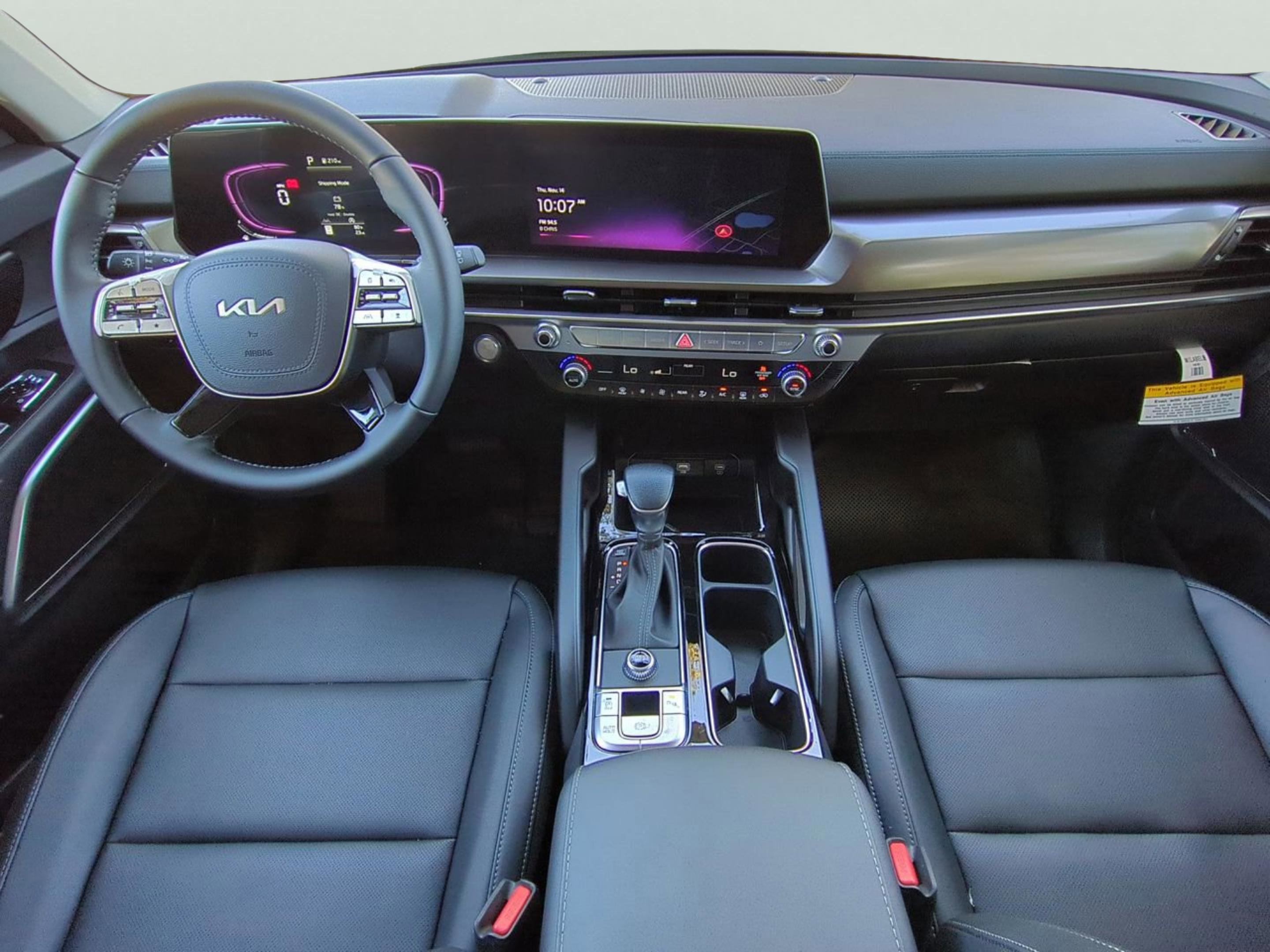 2025 Kia Telluride LX photo 16