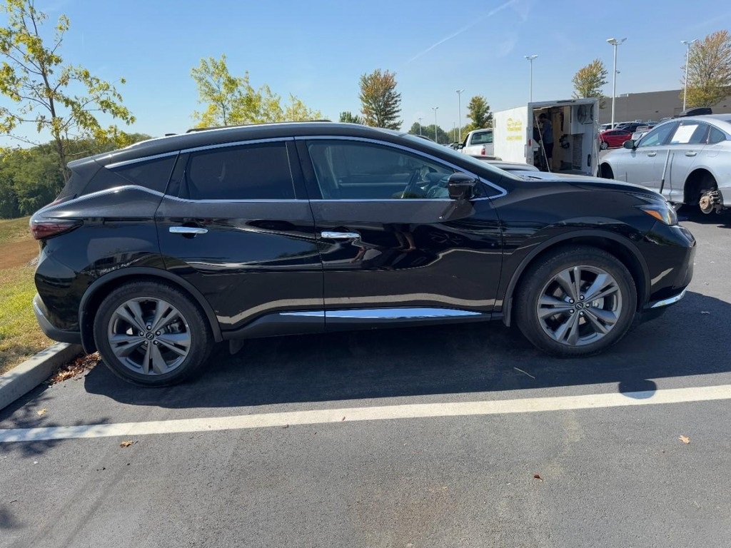 2024 Nissan Murano Platinum photo 2