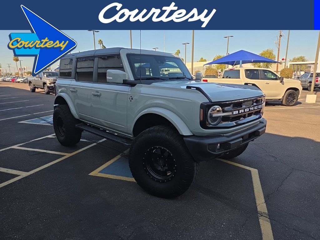 2023 Ford Bronco Outer Banks's photo
