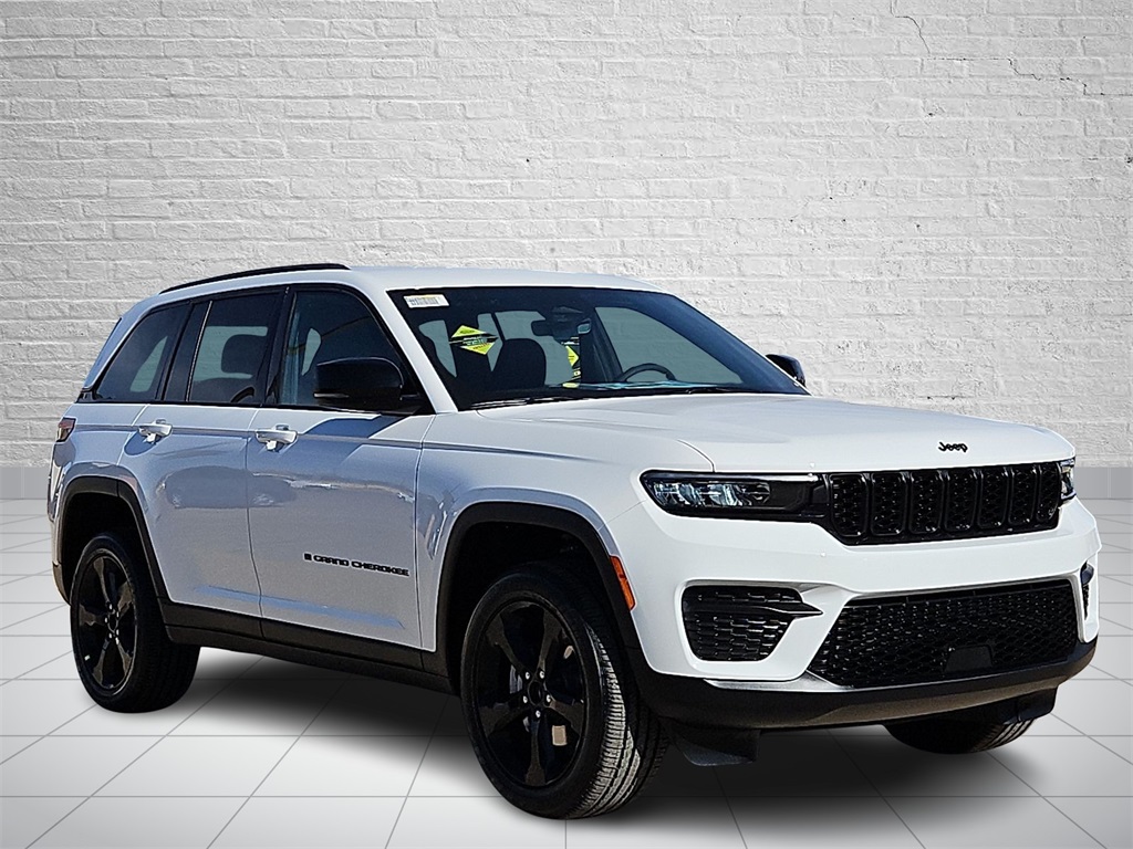 2025 Jeep Grand Cherokee Altitude photo 5