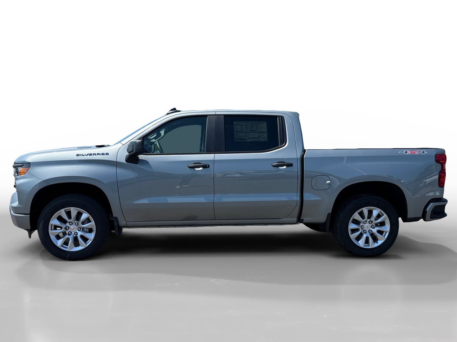 2026 Chevrolet Silverado Custom photo 2