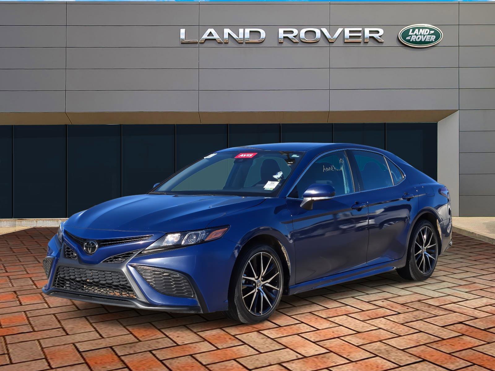 2024 Toyota Camry SE's photo