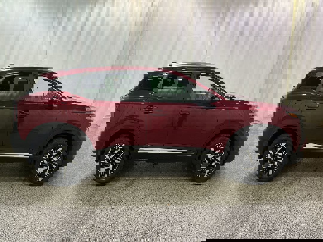 2026 Nissan Kicks SV photo 4