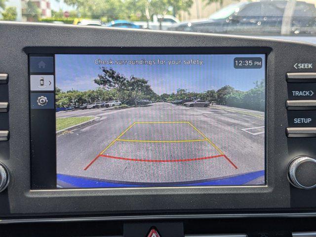 2025 Hyundai Elantra SE photo 19