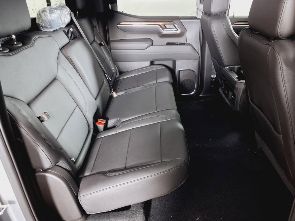 2026 Chevrolet Silverado 1500 LT photo 17