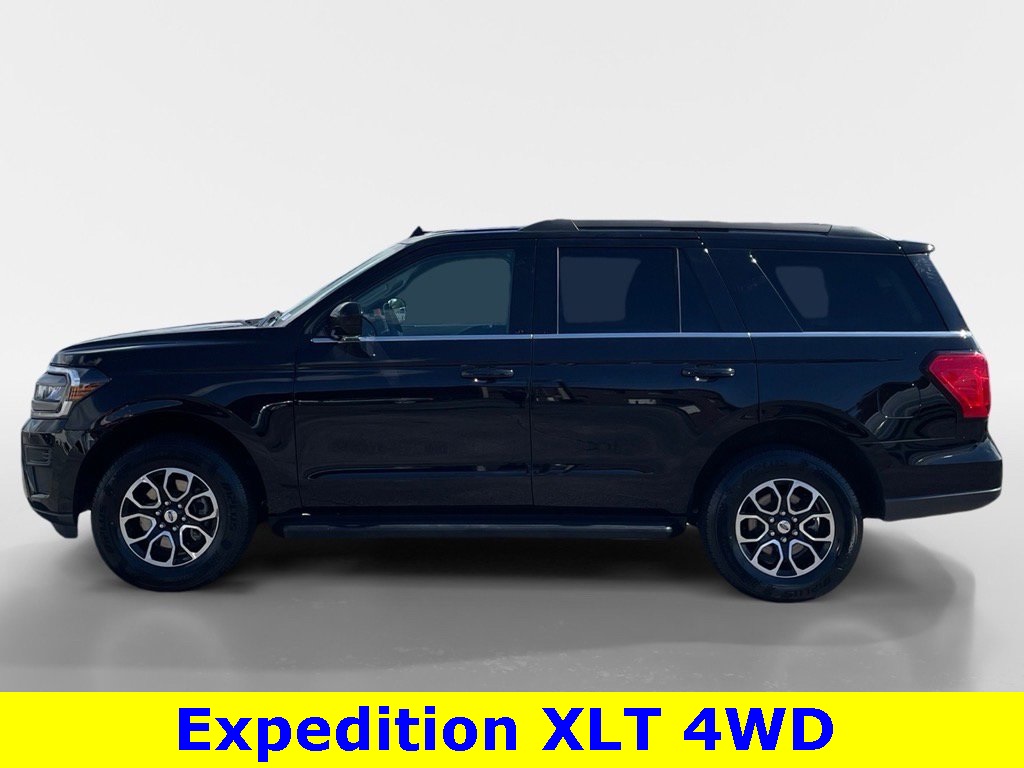 2024 Ford Expedition XLT photo 2